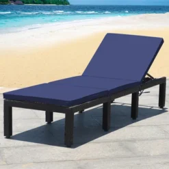 Tangkula Patio Lounge Chair Rattan Chaise W/ Adjustable Navy/Red & Off White Cushioned
